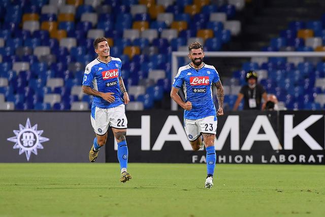 美国男篮大胜塞尔维亚 库里24分约基奇16+11